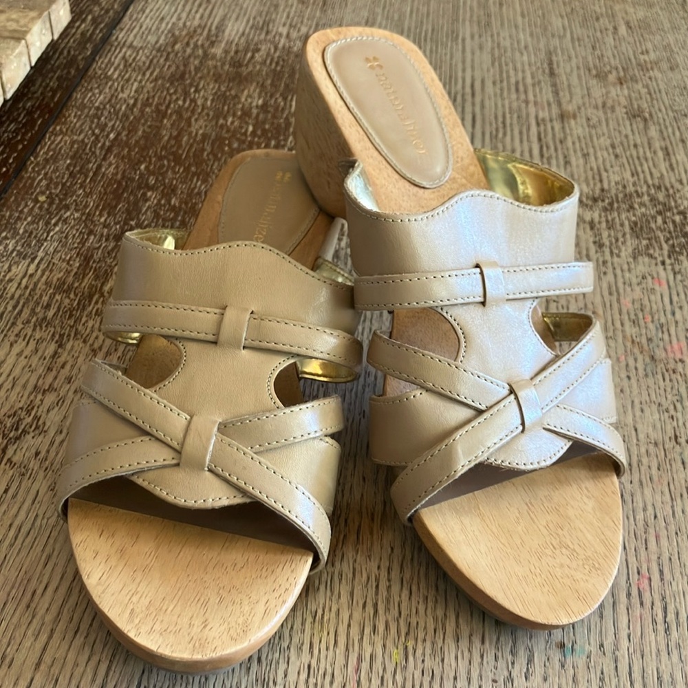 Naturalizer Wooden Heel Sandals Athena Caramel Tan non slip women’s 8 W wide